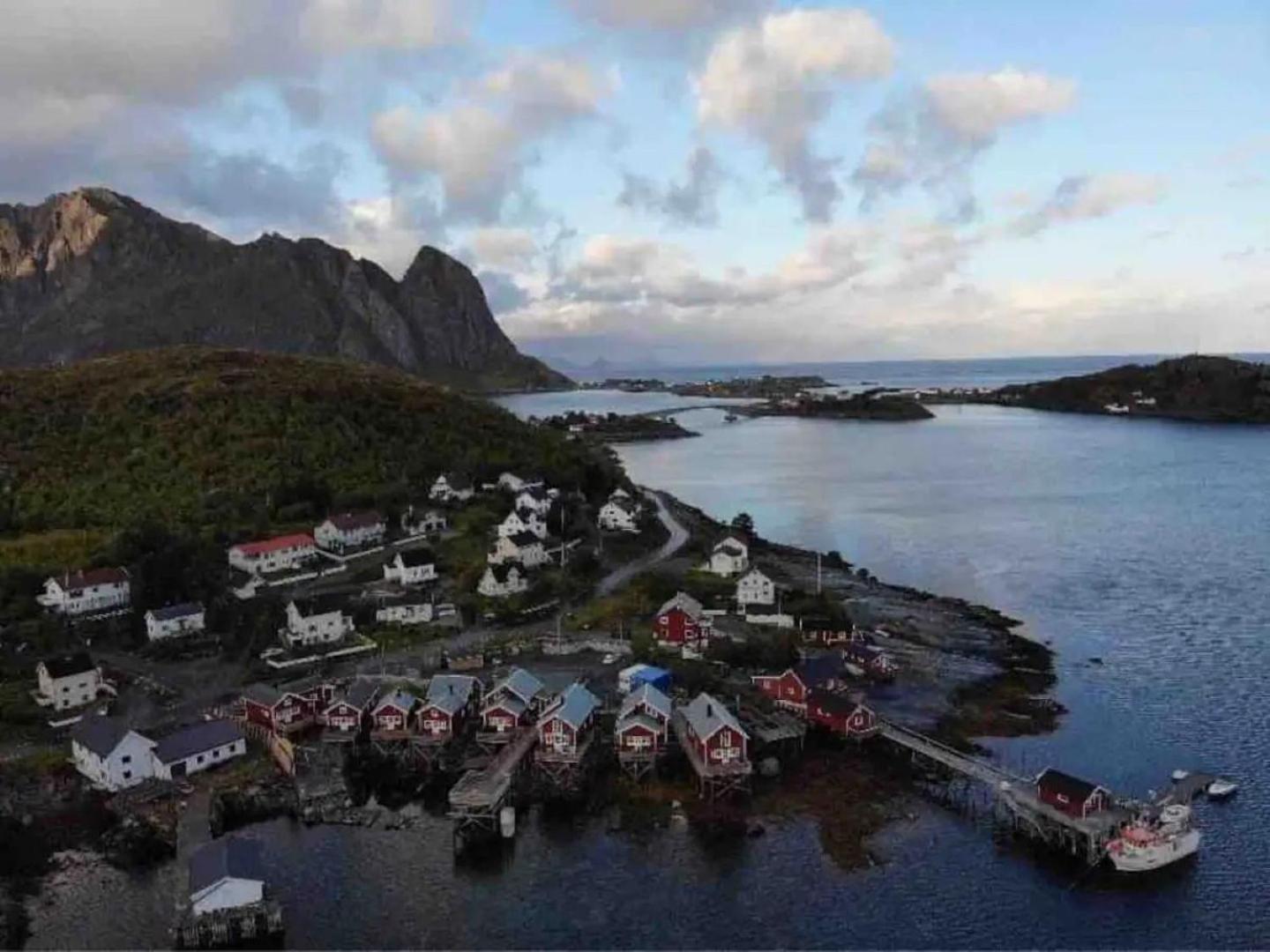 Madelhea Cabin- Seaview Lodge Reine Exteriér fotografie